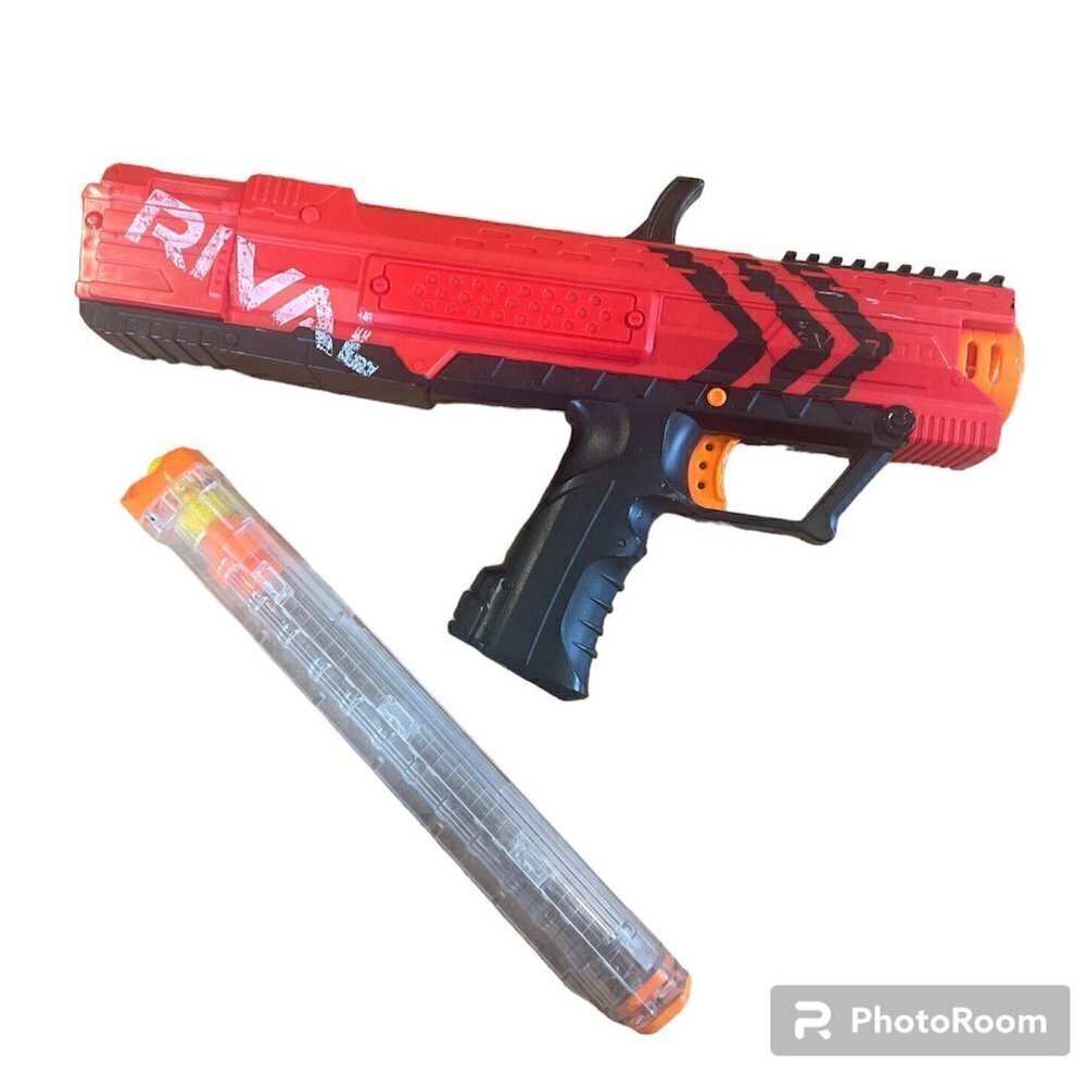 Nerf Rival Apollo XV-700 RED Blaster With Magazine Clip 2 Balls